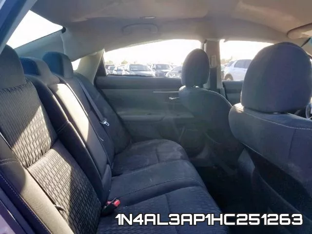 1N4AL3AP1HC251263_6.webp
