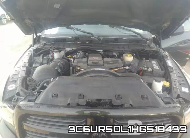 3C6UR5DL1HG518433_10.webp
