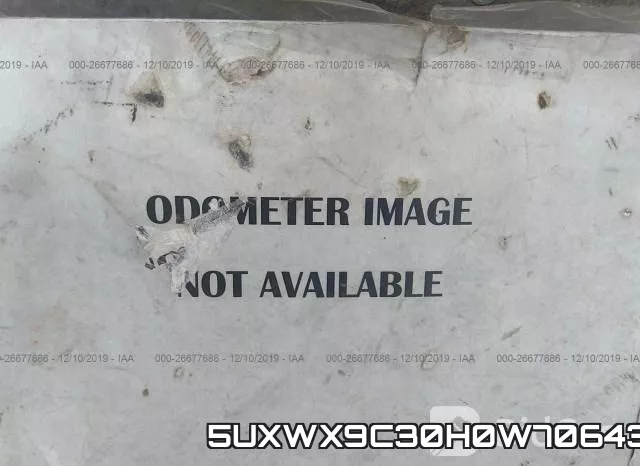 5UXWX9C30H0W70643_7.webp