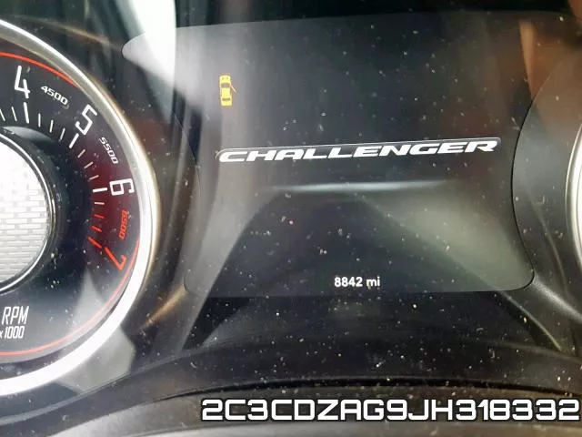 2C3CDZAG9JH318332_8.webp