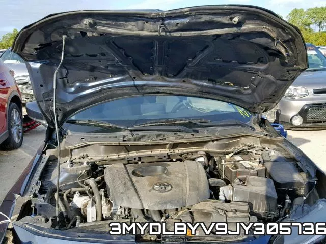 3MYDLBYV9JY305736_7.webp