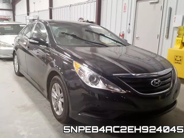 5NPEB4AC2EH924045