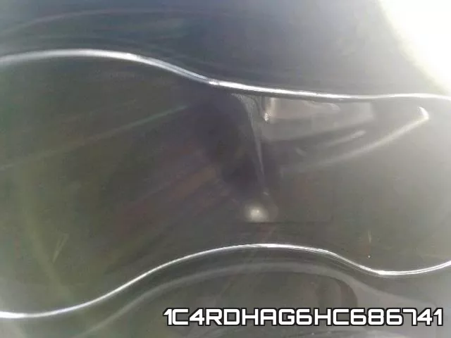 1C4RDHAG6HC686741_8.webp