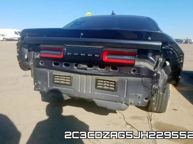 2C3CDZAG5JH229552_9.webp