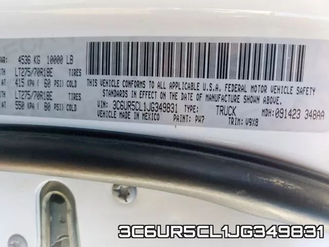 3C6UR5CL1JG349831_10.webp