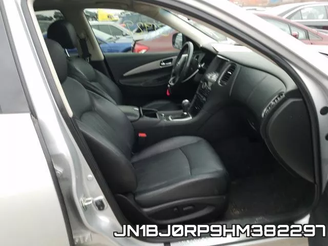 JN1BJ0RP9HM382297_5.webp