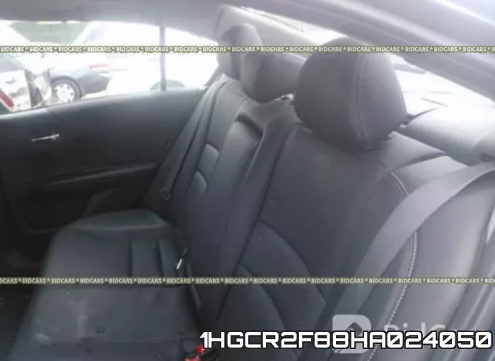 1HGCR2F88HA024050_8.webp