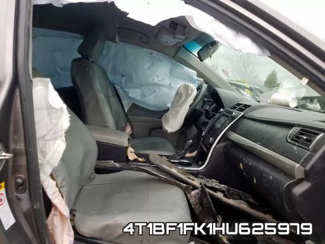 4T1BF1FK1HU625979_5.webp