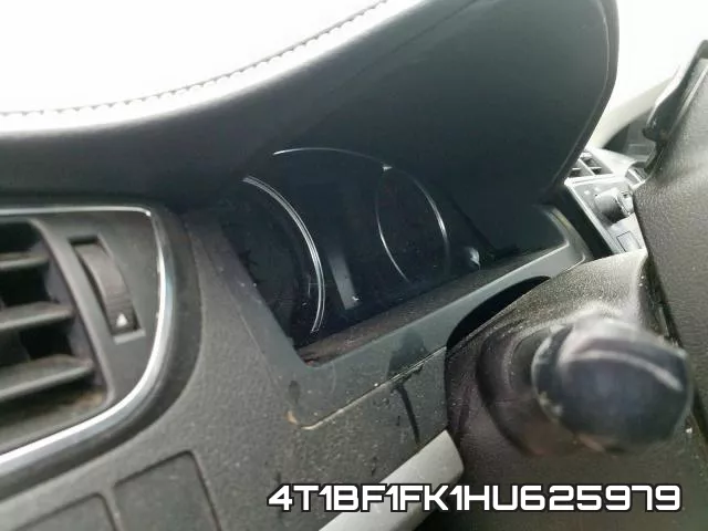4T1BF1FK1HU625979_8.webp