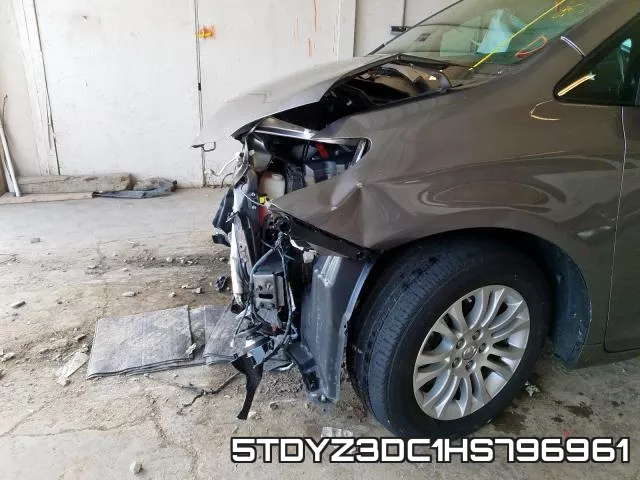 5TDYZ3DC1HS796961_9.webp