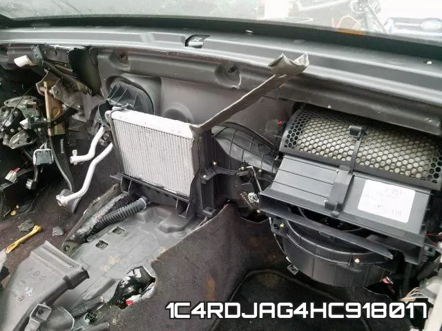 1C4RDJAG4HC918017_9.webp