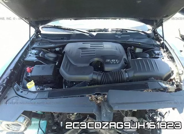 2C3CDZAG9JH161823_10.webp