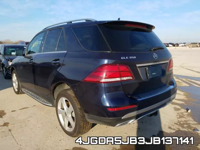 4JGDA5JB3JB137141_3.webp