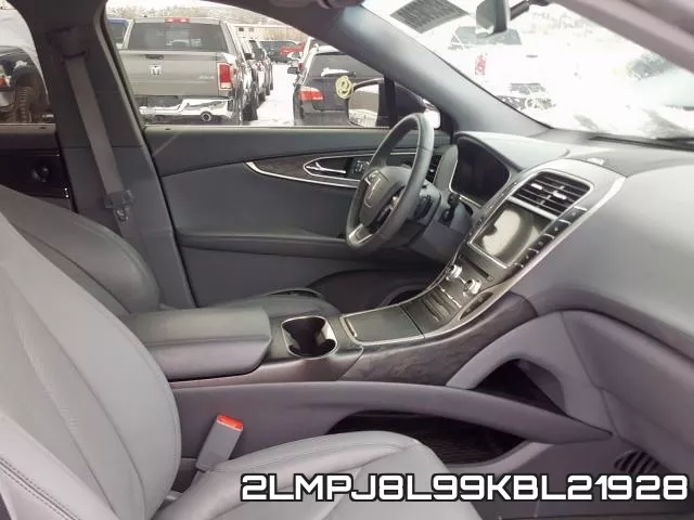 2LMPJ8L99KBL21928