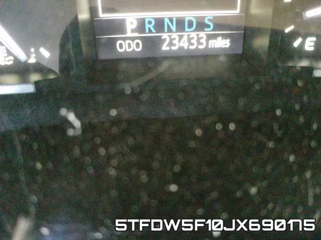 5TFDW5F10JX690175_8.webp