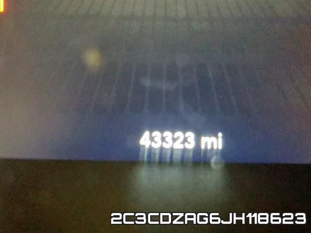 2C3CDZAG6JH118623_8.webp