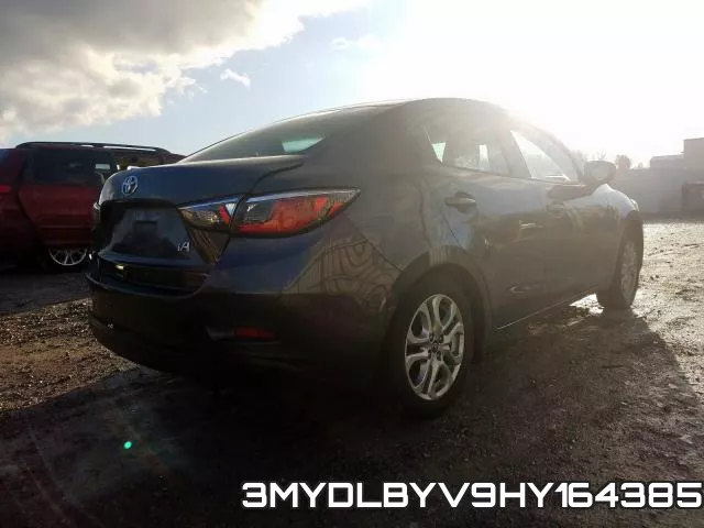 3MYDLBYV9HY164385_4.webp