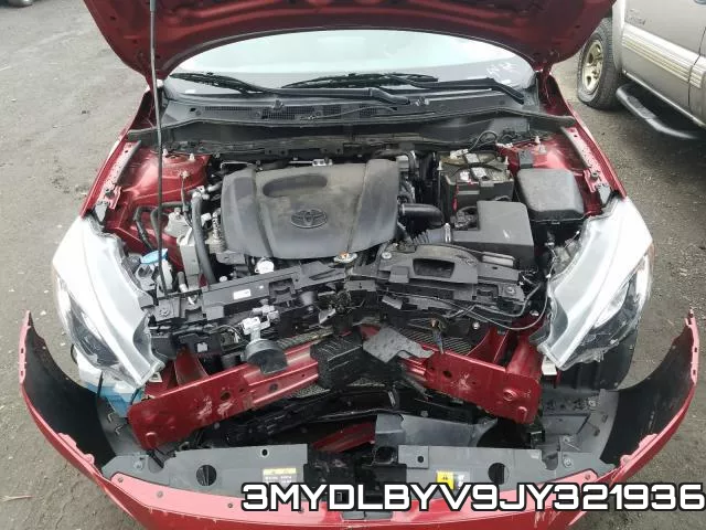 3MYDLBYV9JY321936_7.webp