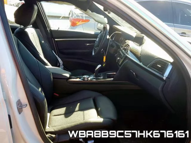 WBA8B9C57HK676161_5.webp