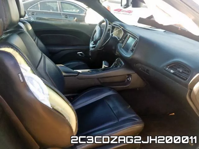 2C3CDZAG2JH200011_5.webp