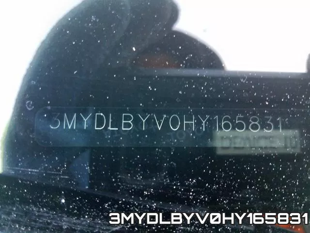 3MYDLBYV0HY165831_10.webp