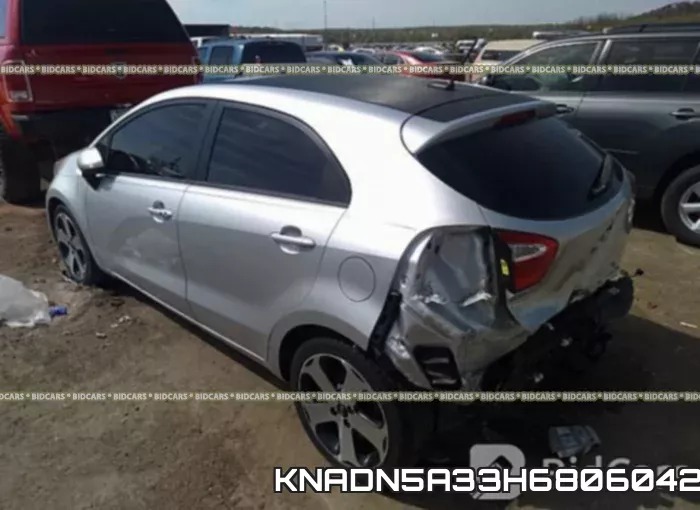 KNADN5A33H6806042_3.webp