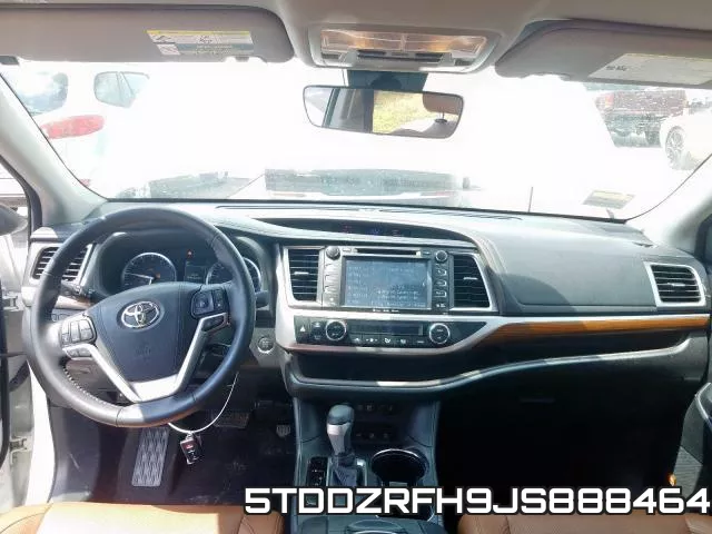 5TDDZRFH9JS888464_9.webp