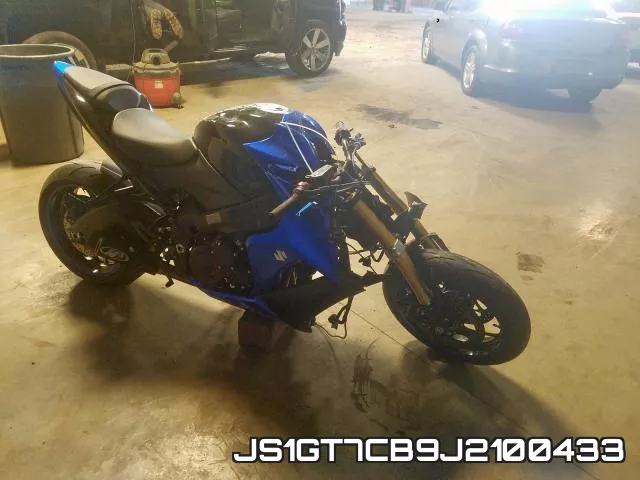 JS1GT7CB9J2100433_1.webp