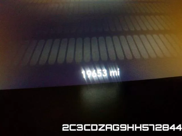 2C3CDZAG9HH572844_8.webp