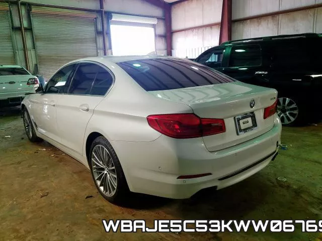 WBAJE5C53KWW06769_3.webp