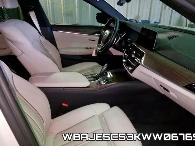 WBAJE5C53KWW06769_5.webp