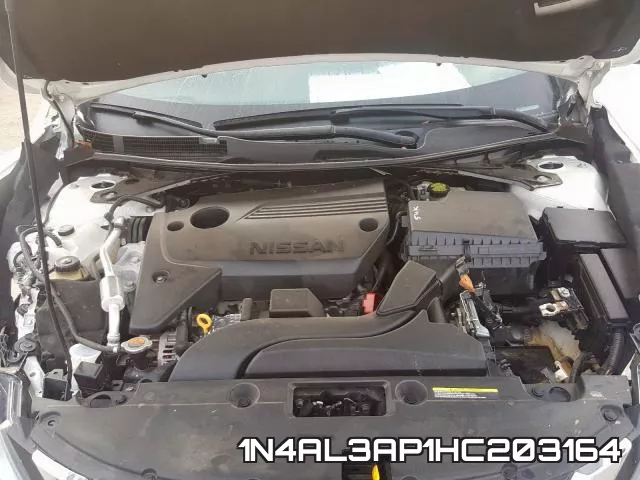 1N4AL3AP1HC203164_7.webp