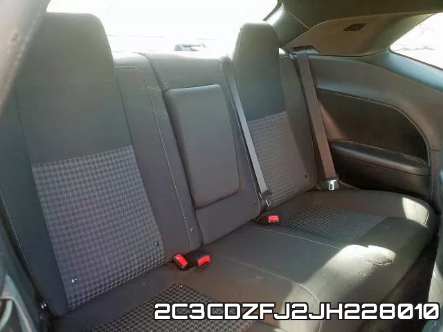 2C3CDZFJ2JH228010