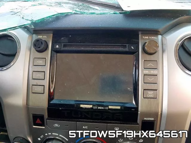 5TFDW5F19HX645617_9.webp