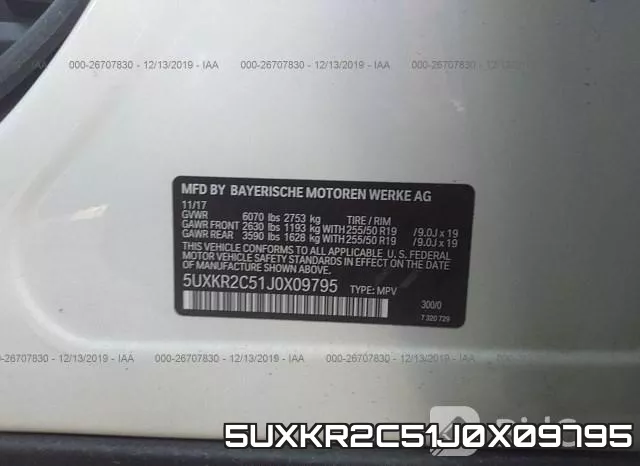 5UXKR2C51J0X09795_9.webp