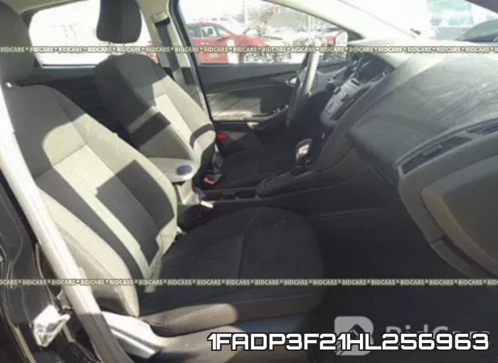 1FADP3F21HL256963_5.webp