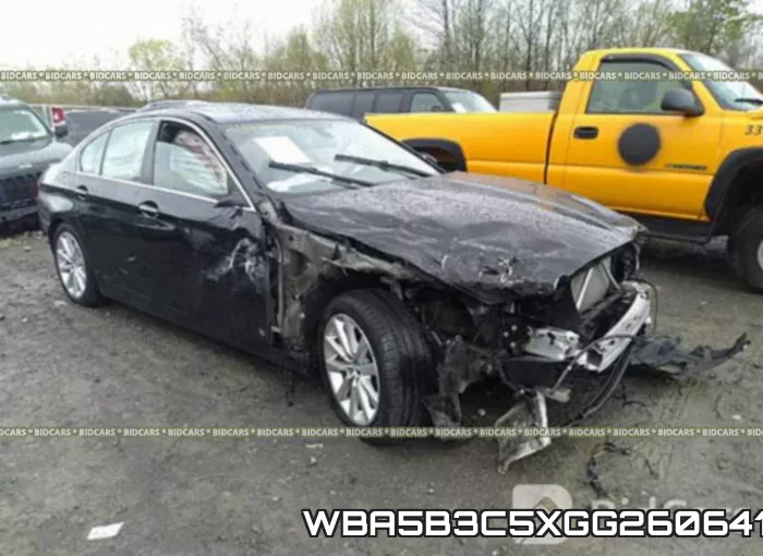 WBA5B3C5XGG260641