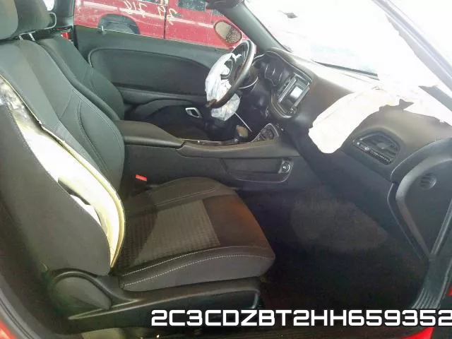 2C3CDZBT2HH659352_5.webp