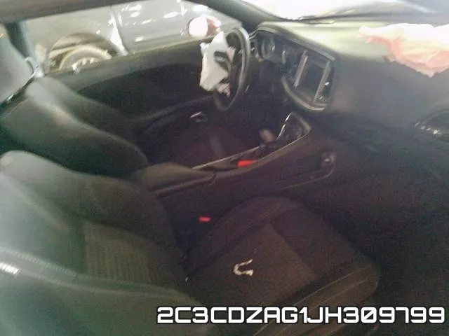 2C3CDZAG1JH309799_5.webp