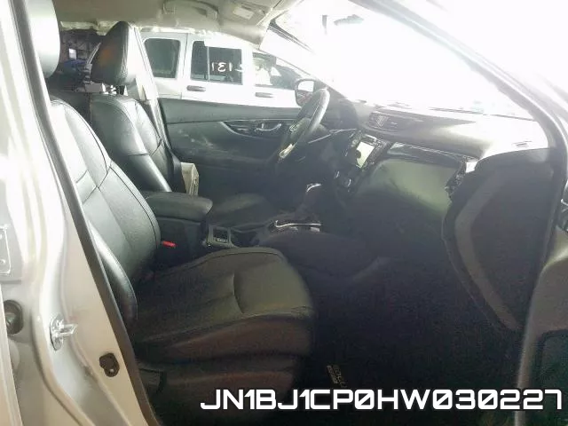 JN1BJ1CP0HW030227_5.webp