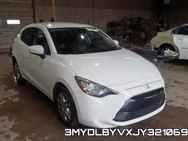 3MYDLBYVXJY321069_1.webp
