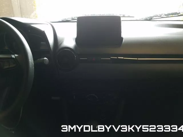 3MYDLBYV3KY523334_9.webp