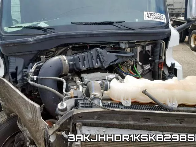 3AKJHHDR1KSKB2985_7.webp