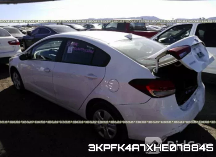 3KPFK4A7XHE078845_3.webp