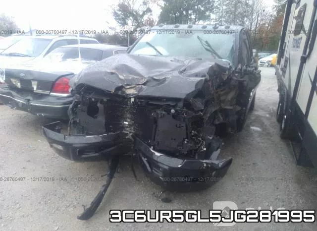3C6UR5GL5JG281995_6.webp