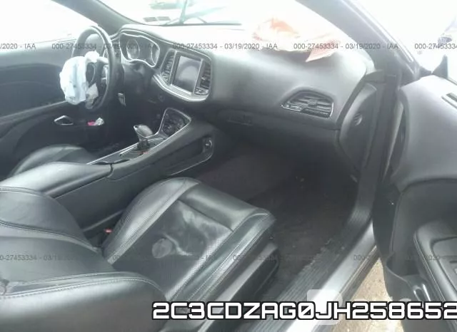 2C3CDZAG0JH258652