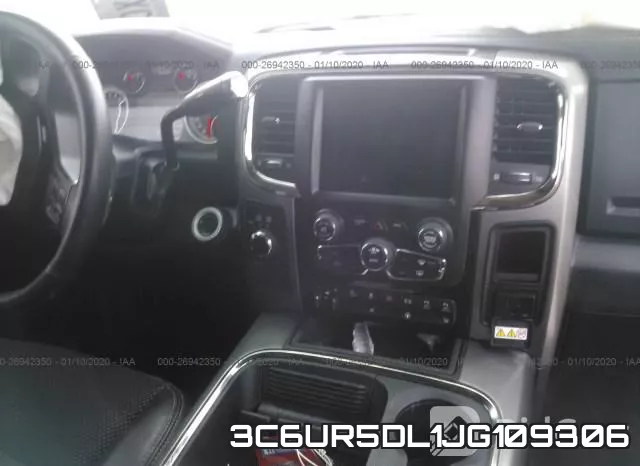 3C6UR5DL1JG109306