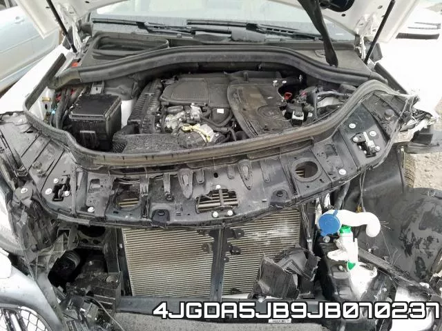 4JGDA5JB9JB070237_7.webp