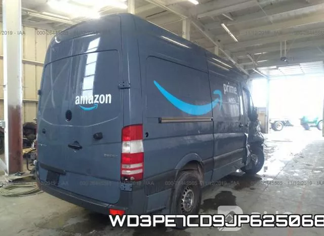 WD3PE7CD9JP625068_4.webp