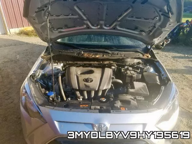 3MYDLBYV9HY195619_7.webp